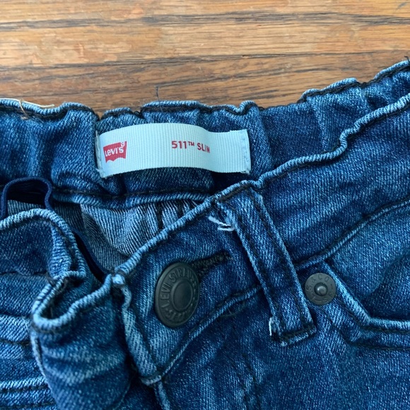 Jeans - Picture 7 of 9